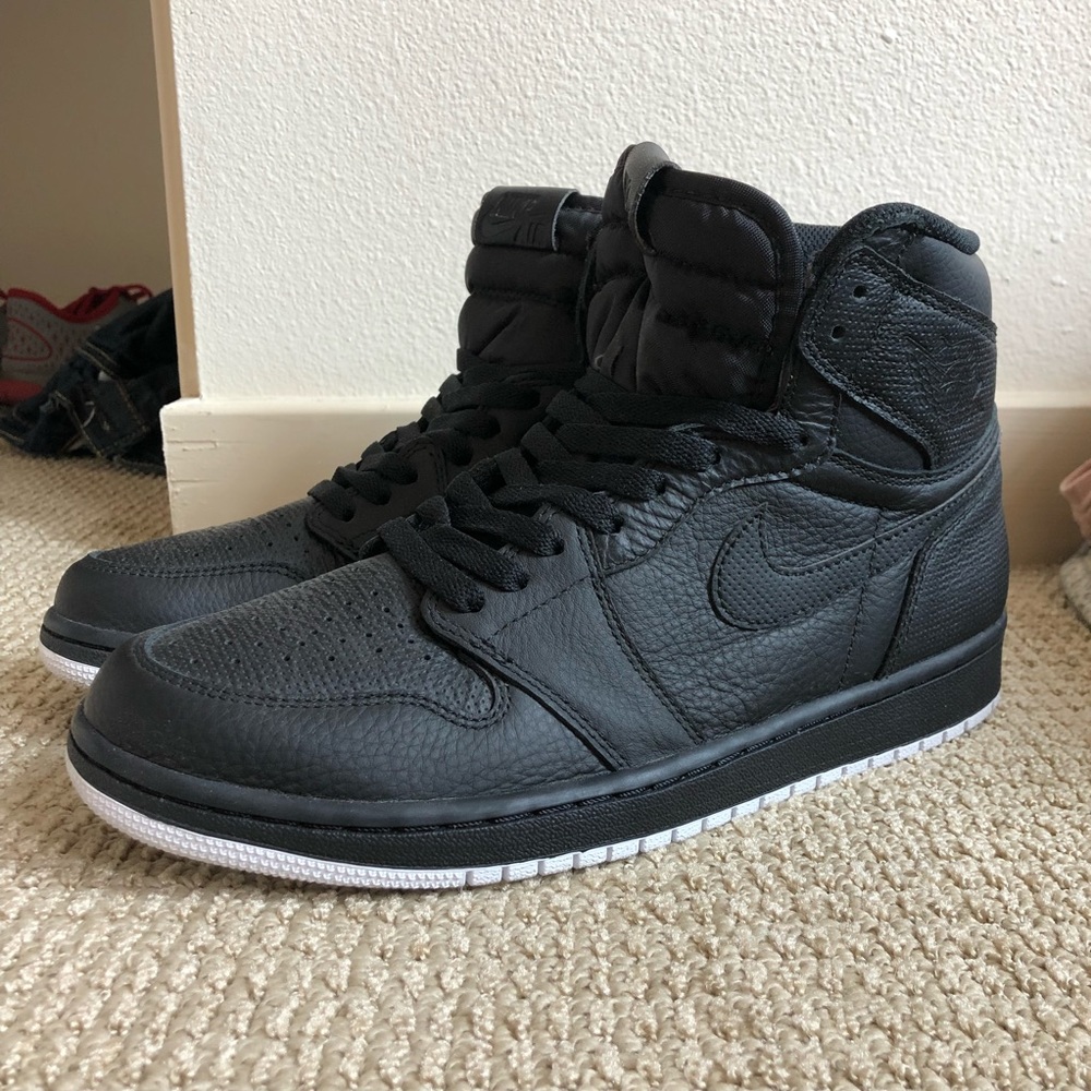 Nike Jordan 1 | men’s 9.5